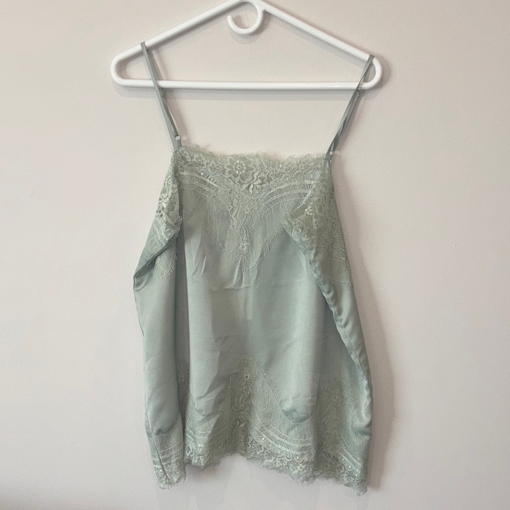 Lace Cami Top - Picture 2 of 4
